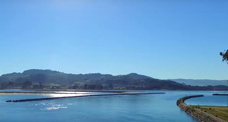 Playa Del Puntal Villaviciosa Asturias Lujo Primera Linea Playa Luaran gambar